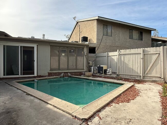 Heated Pool - 5343 Lemp Ave