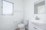 Studio - 700SF - Bathroom - Sunset West