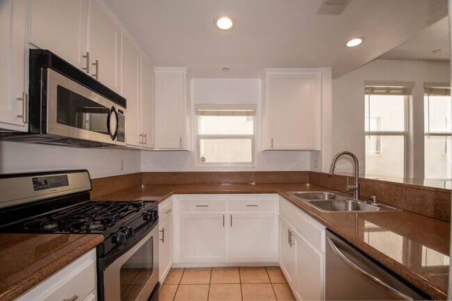 Photo - 4259 Dixie Canyon Ave Unit 04