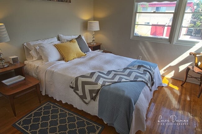 Photo - 2963 Hawthorn St Unit 1