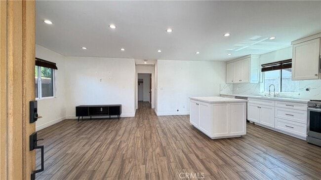 Building Photo - 7257 Wilbur Ave