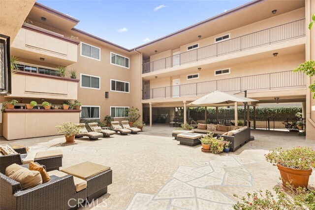 Photo - 1121 N Olive Dr Unit 209