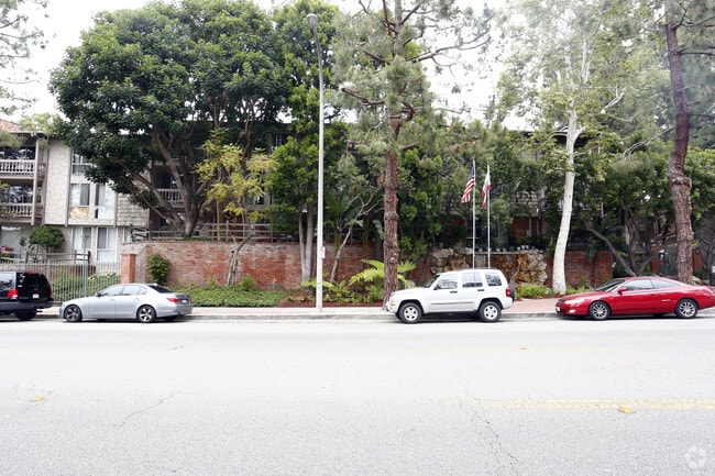 Photo - Meadows Apartments