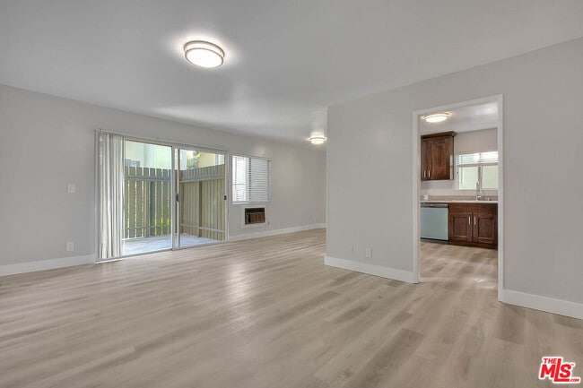 Photo - 4822 Hollow Corner Rd