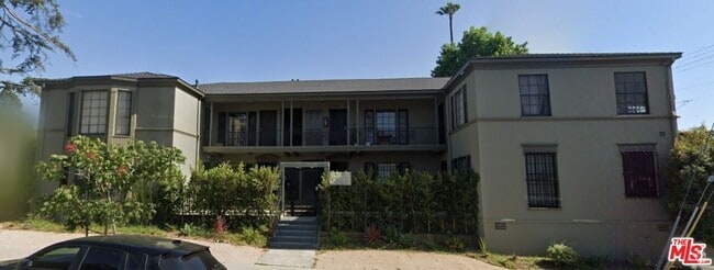 Building Photo - 4950 Beverly Blvd Unit 4954 1/2 Rental
