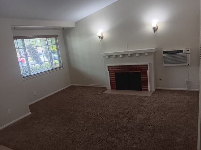 Photo - 7341 Newlin Ave