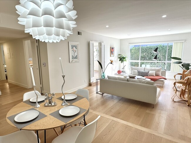 Building Photo - Sherman Oaks Apartments