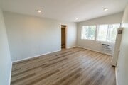 Photo - 1253 Havenhurst Drive Apartments