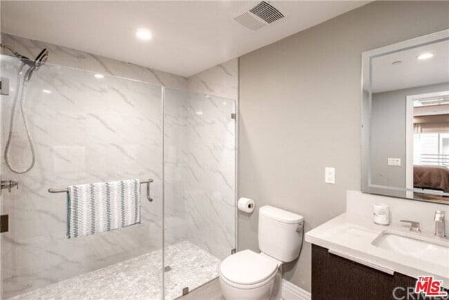 Photo - 2939 Leeward Ave Unit 317