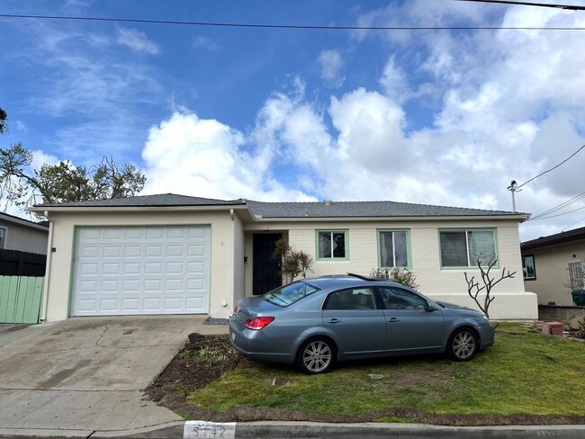 Photo - 5142 Brockbank Pl House