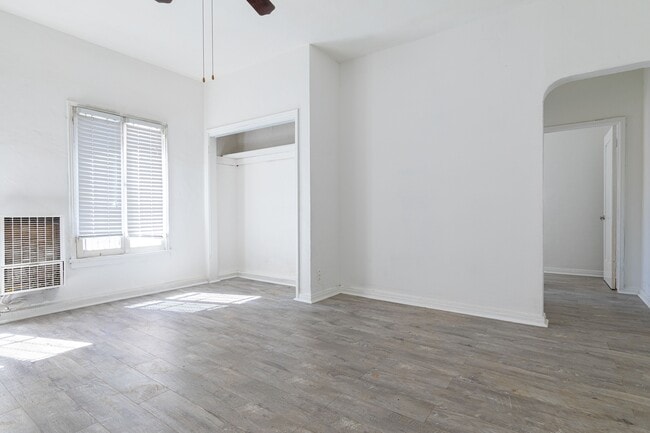 one bed - 12th St Apartments