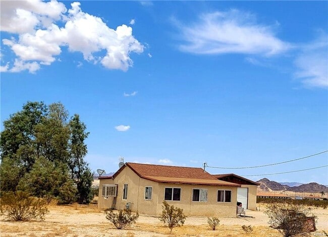 Building Photo - Nice and Quite 1 bedroom 1 bath with Bonus room