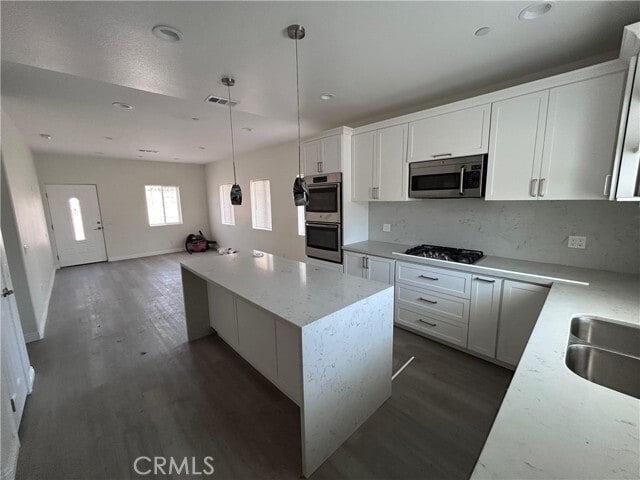 Photo - 16488 Pine Forest St