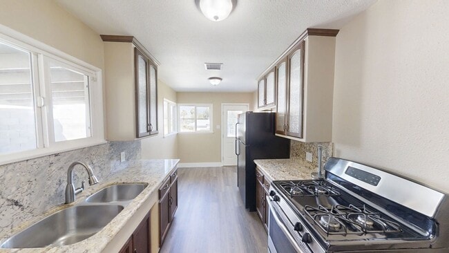 Photo - 2 Bedroom with City View