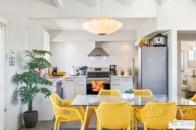 Photo - 2267 N San Antonio Rd