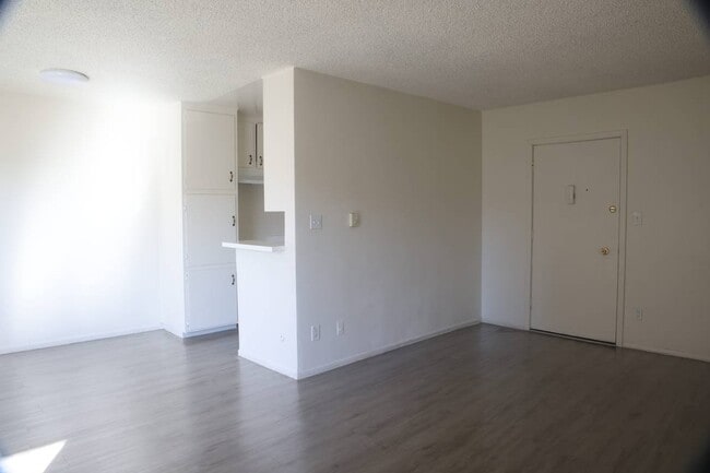Photo - 915 N Wilton Pl Unit 309