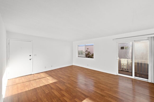 Photo - 230 Avenida Victoria Unit B