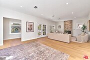 Photo - 916 S Victoria Ave