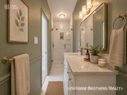 Photo - 321 1/2 S Reeves Dr-