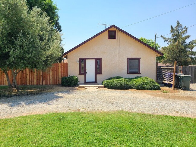 Building Photo - Single-Story 2-Bedroom Home in Calimesa!