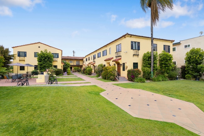 Photo - 2623 Ellendale Pl Unit A