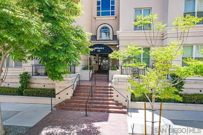 Building Photo - Luxury Marina District Condo for Rent Unit 208