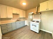 Photo - 880 W C St Townhome