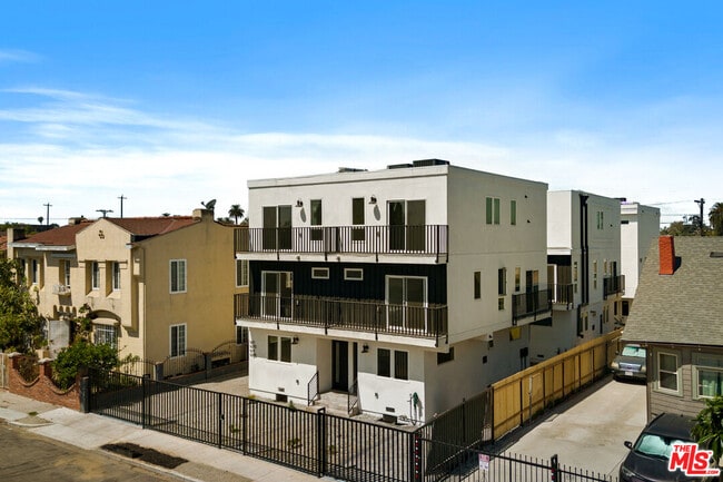 Photo - 1617 2nd Ave