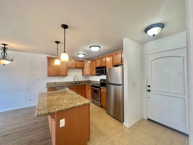 San Diego State Upgraded 1 BD / 1 BA W/ Pa... - San Diego State Upgraded 1 BD / 1 BA W/ Pa... Condo Unit 10