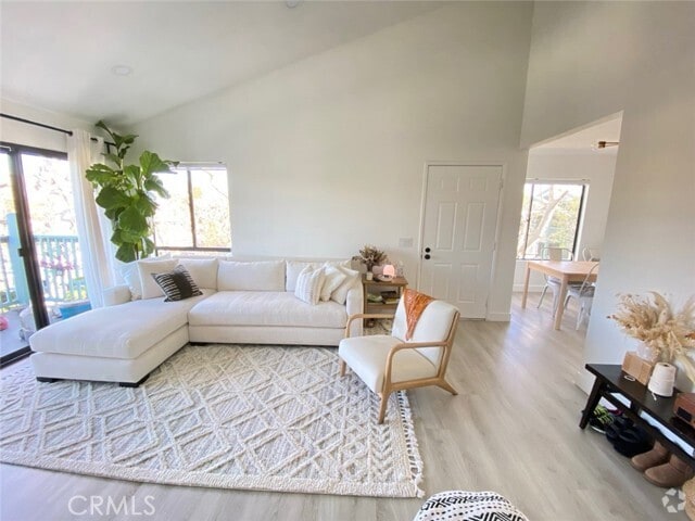 Building Photo - 20541 S Vermont Ave Unit 4 Rental