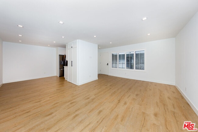 Photo - 610 Orlando Ave Unit 206