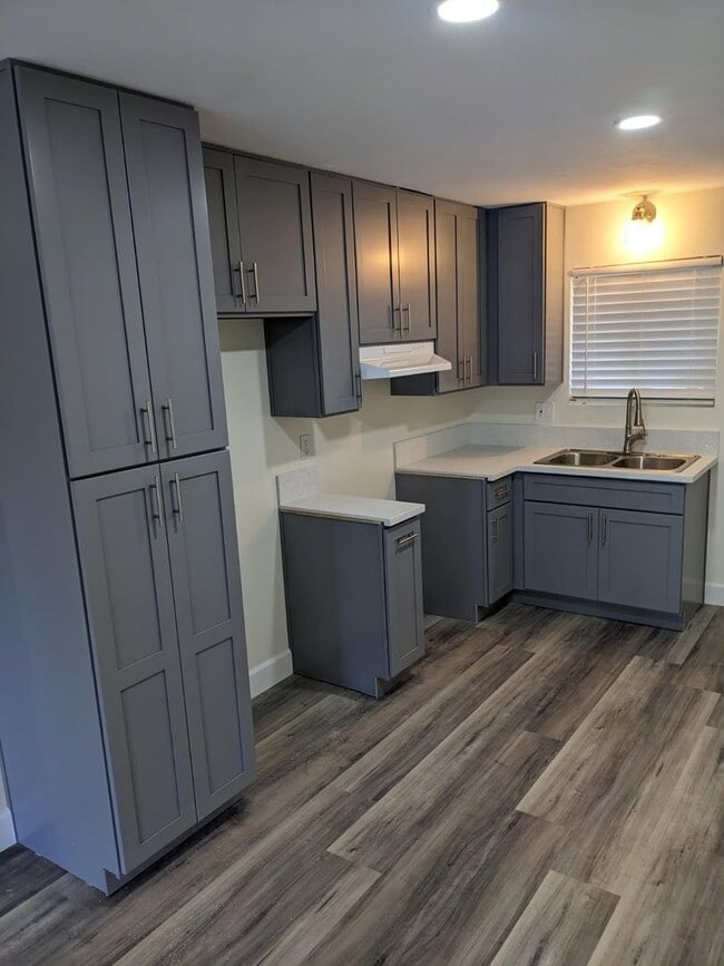 Photo - 2900 Lemon St Unit A