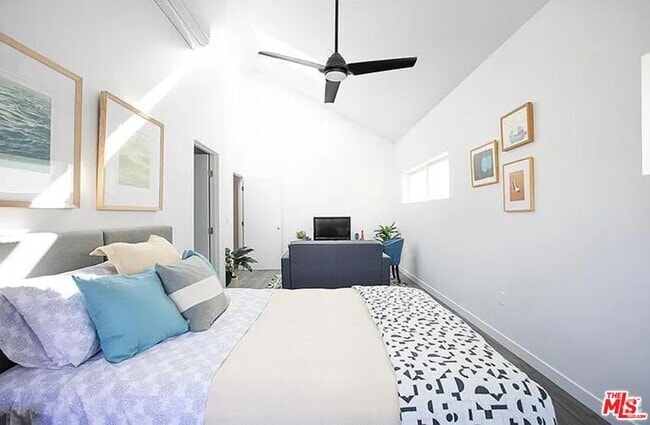 Building Photo - 6044 La Prada St Unit B Rental