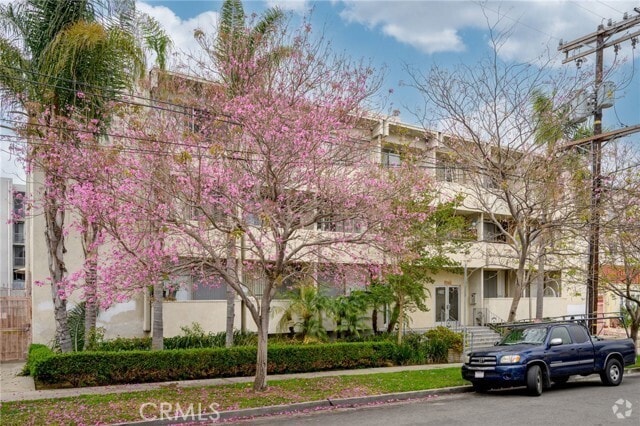 Building Photo - 1422 N Curson Ave Unit 3 Rental