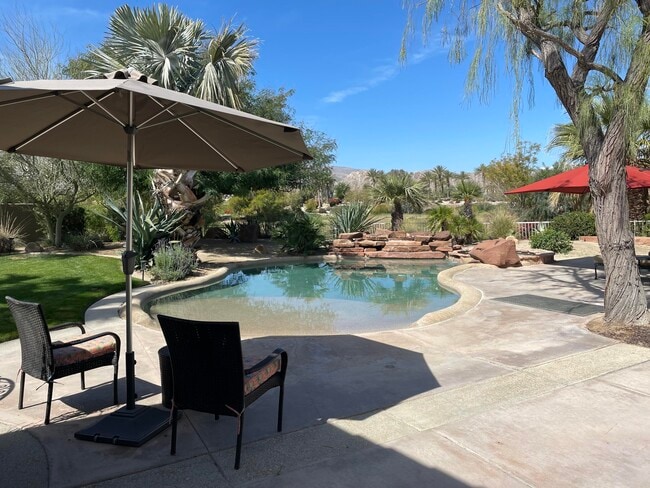 Photo - 60189 Poinsettia Pl