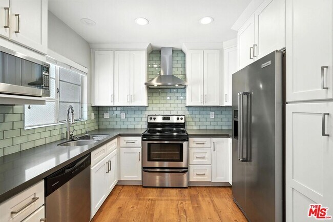 Photo - 15248 Dickens St Condo Unit 104