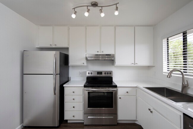 Photo - Bridgeview Apartments