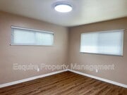 Photo - 737 N G St House