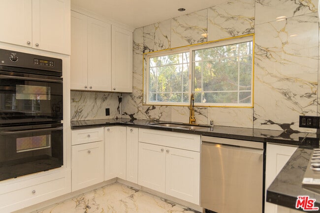 Photo - 5604 Valley Circle Blvd