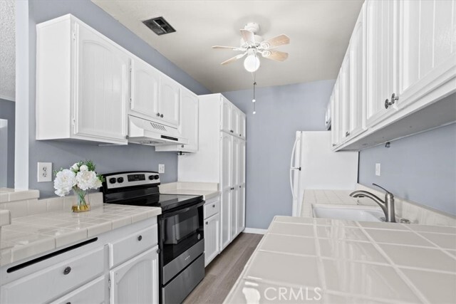 Photo - 5349 Newcastle Ave Condo Unit 56