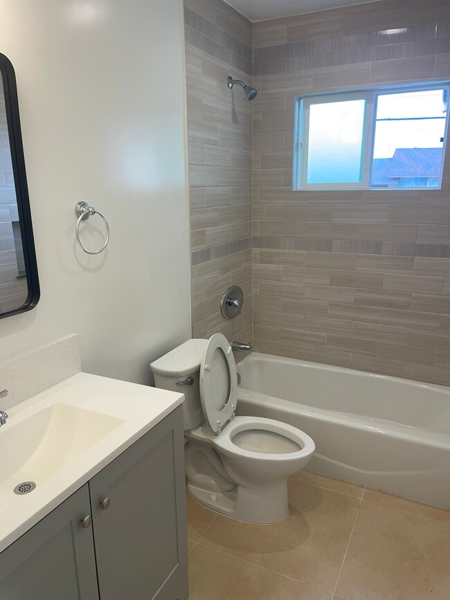 Photo - 127 E A St Unit 135