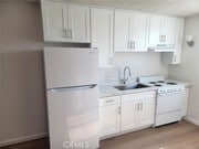 Photo - 617 Illinois Ct Apartment Unit 9