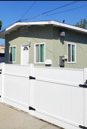 Building Photo - 4711 Union Pacific Ave Rental