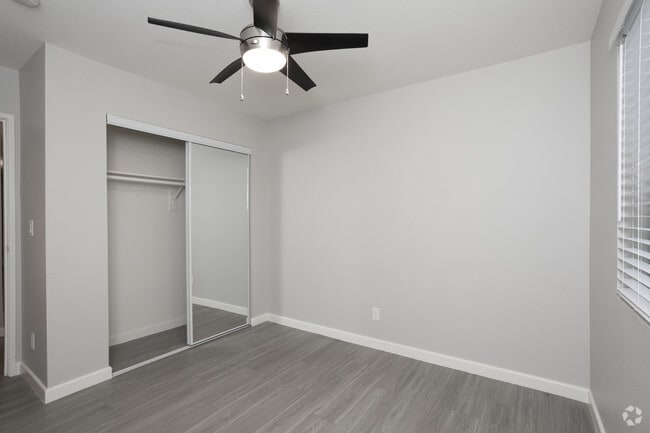 2BR, 2BA - 986 SF - Trails at Grand Terrace