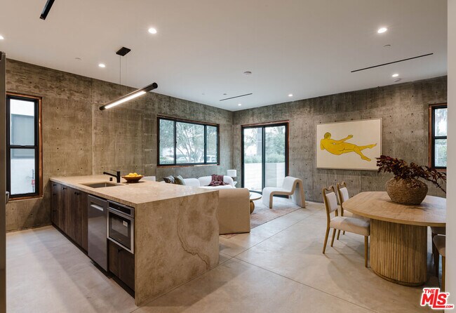 Photo - 2855 S Sycamore Ave