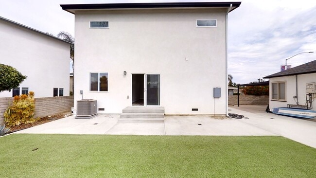 Photo - 4BD/2BA on Montezuma  (Lease out, pending ...