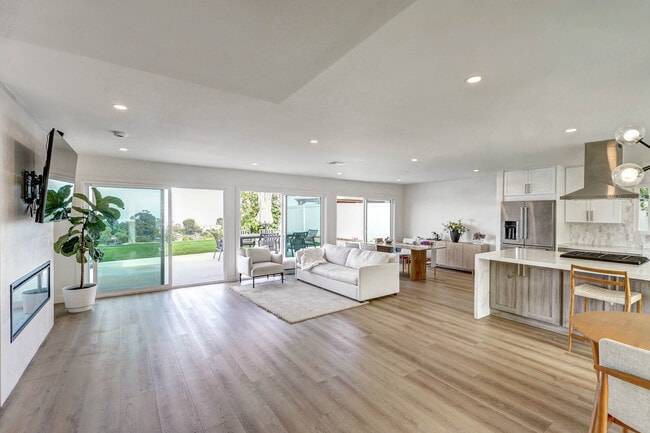 Photo - 27438 Elmbridge Dr