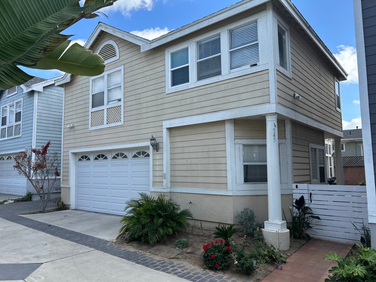 Photo - 4545 W 171st St