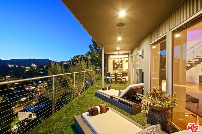 Photo - 9416 Beverlycrest Dr