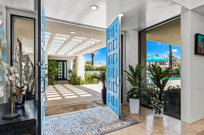 Photo - 45675 Sugarloaf Mountain Trail